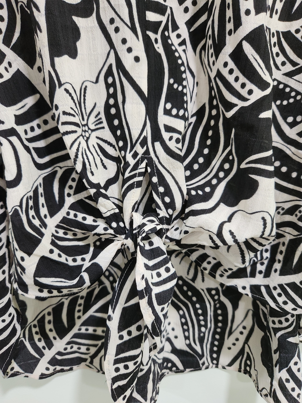 Rose & Olive Black and Cream Floral Tie-Front Blouse - Picture 2 of 7